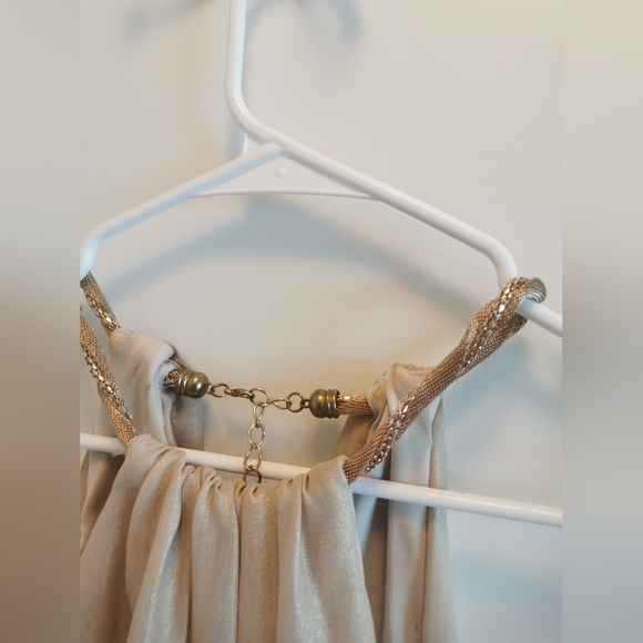 Le chateau dress - Picture 12 of 14